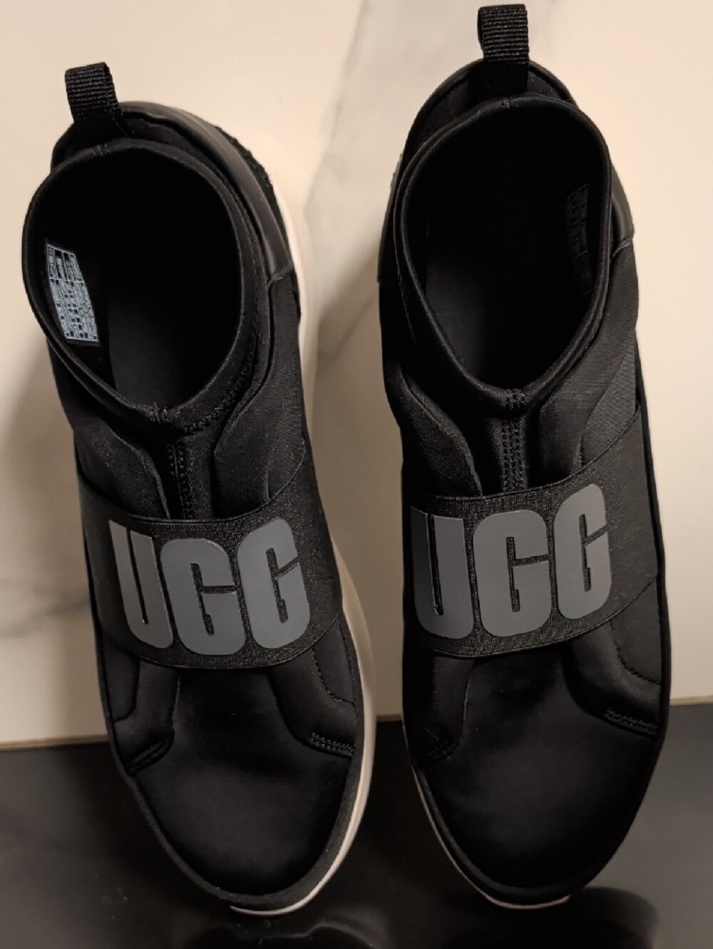 UGG "Neutra" Black Neoprene Sneakers Women's Size 8 Used Exc - Picture 7 of 11